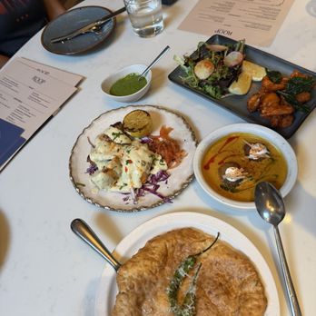 ROOP Chicago Innovative Indian Restaurant & Cocktail Bar - Goan grav cakes, chilli cheese, tandoori shrimp, makhni chicken - Indian Near Me - Chicago, Illinois