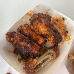 Oh's Seafood Market - Korean fried chicken (spicy) w/ white rice