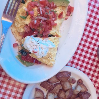 Genovese's Kitchen - Pizza Near Me - Alhambra, California
