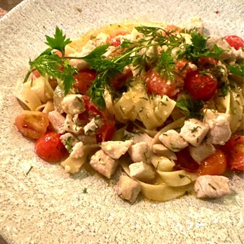 Parole Polanco - Tagliatelle with Yellowfin Tuna - pass - Italian Near Me - México, D.F., DIF Parole Polanco - Tagliatelle with Yellowfin Tuna - pass - Italian Near Me - México, D.F., DIF