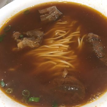 鼎泰豐 - Beef noodle soup - Shanghainese Near Me - Hong Kong, HK