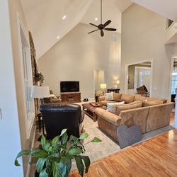 Xtreme Painting - Meticulous residential interior painting for a beautiful custom home with soaring vaulted ceilings in Dayton, Virginia.