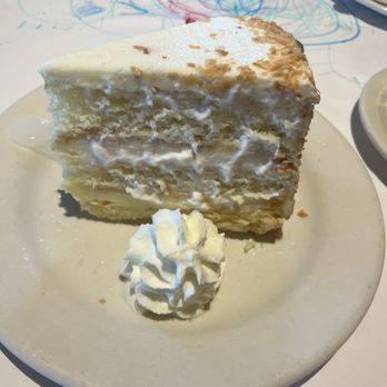 Bonefish Grill - Key Lime Cake - Seafood Near Me - Concord Mills, North Carolina