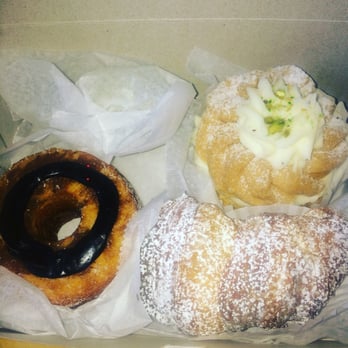 Chicago Pastry - Bakeries Near Me - Bloomingdale, Illinois