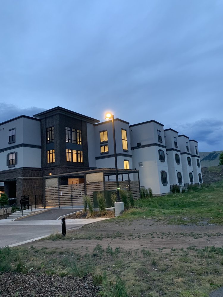 THE SAWYER STUDENT LIVING Updated August 2024 775 Wyoming St