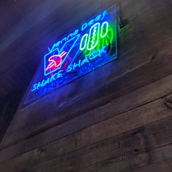 Shake Shack River North - Burgers Near Me - Chicago, Illinois Shake Shack River North - Burgers Near Me - Chicago, Illinois