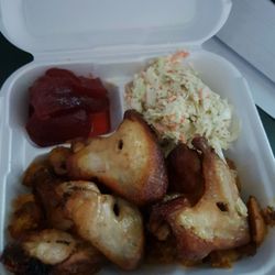 Cabral's Gourmet Chicken - Chicken dinner