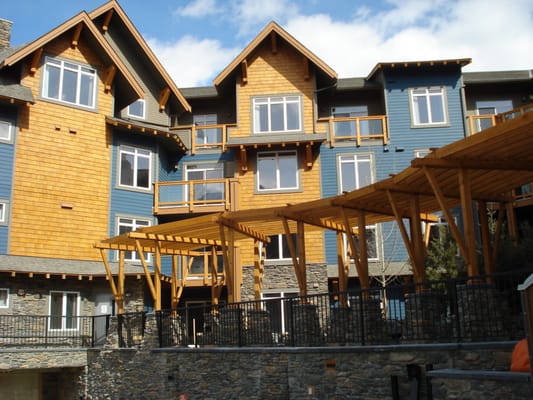 Blackstone Mountain Lodge by CLIQUE by null
