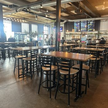Insight Brewing - Very clean and well maintained seating area! Lots of spots to sit! - Breweries Near Me - Minneapolis, Minnesota