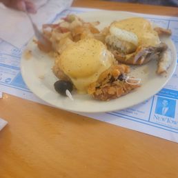 Soft shell Benedict. Pretty good. Soft shell Benedict. Pretty good.