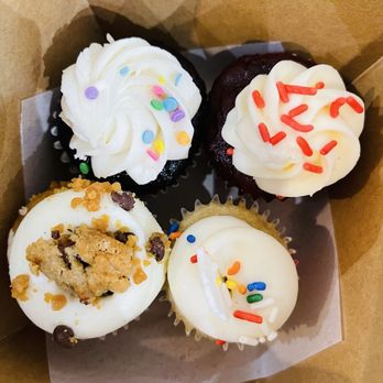 Just Baked - Mini Cupcakes - Coffee & Tea Near Me - Paso Robles, California Just Baked - Mini Cupcakes - Coffee & Tea Near Me - Paso Robles, California