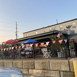 Joe Clark's Restaurant - Outside patio