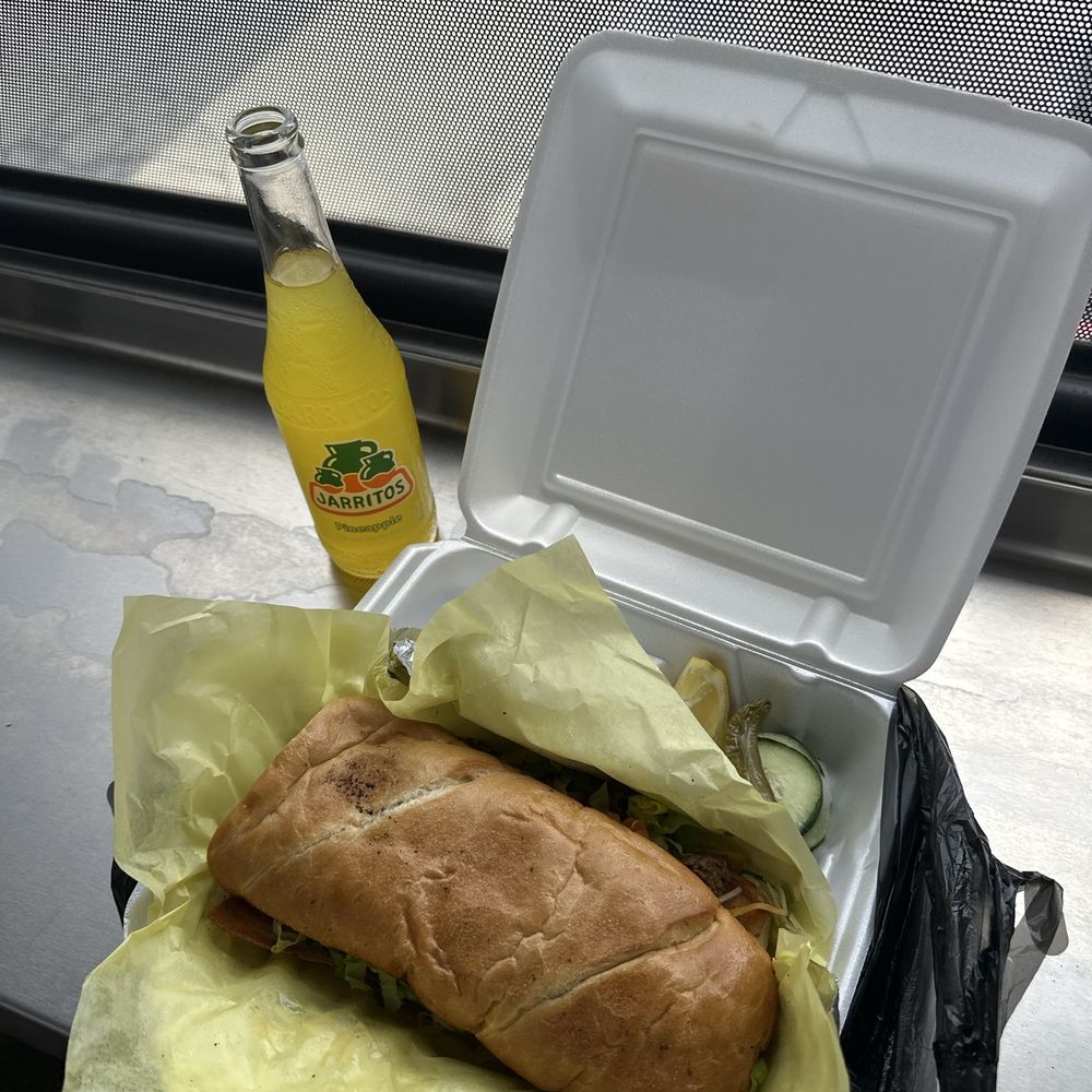 Cesar Palace - Torta de asada. - Food Trucks Near Me - Edmond, Oklahoma
