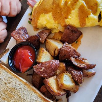 Tryst Cafe - Denver omelet - Breakfast & Brunch Near Me - Chandler, Arizona