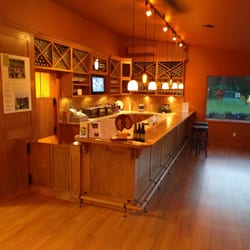 Armstrong Apples Orchard and Winery - Sample 3 flavors of wine free.