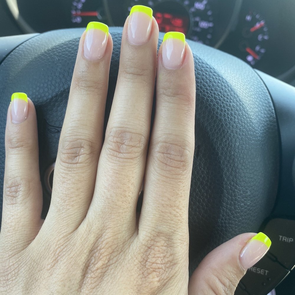 VIP Nail & Spa - Dip with French tip - Nail Salons Near Me - Scottsdale, Arizona VIP Nail & Spa - Dip with French tip - Nail Salons Near Me - Scottsdale, Arizona