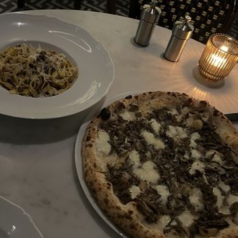 La Connessa - Tagliatelle bolognese and funghi pizza - Cocktail Bars Near Me - San Francisco, California La Connessa - Tagliatelle bolognese and funghi pizza - Cocktail Bars Near Me - San Francisco, California
