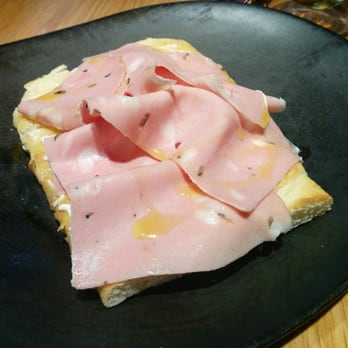 MasQmenos - Truffled mortadella with mascarpone cheese - Spanish Near Me - Valencia, V MasQmenos - Truffled mortadella with mascarpone cheese - Spanish Near Me - Valencia, V