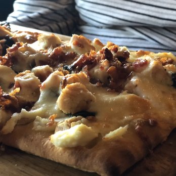 CJ Blacks - White chicken flatbread - Bars Near Me - Davie, Florida