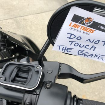 Daily Direct - Empty front brake master cylinder and note attached... - Vehicle Shipping Near Me - Milwaukee, Wisconsin Daily Direct - Empty front brake master cylinder and note attached... - Vehicle Shipping Near Me - Milwaukee, Wisconsin