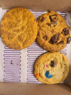 Insomnia Cookies by null