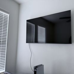 J Wilson Solution Group - Spare bedroom TV