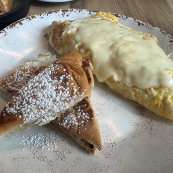 Buen Vecino Café - Jibarita omellete - Coffee & Tea Near Me - San Juan, Puerto Rico