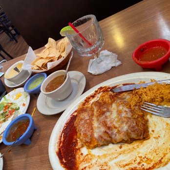 Los Perez Mexican Restaurant - a large plate of food - Mexican Near Me - Houston, Texas Los Perez Mexican Restaurant - a large plate of food - Mexican Near Me - Houston, Texas