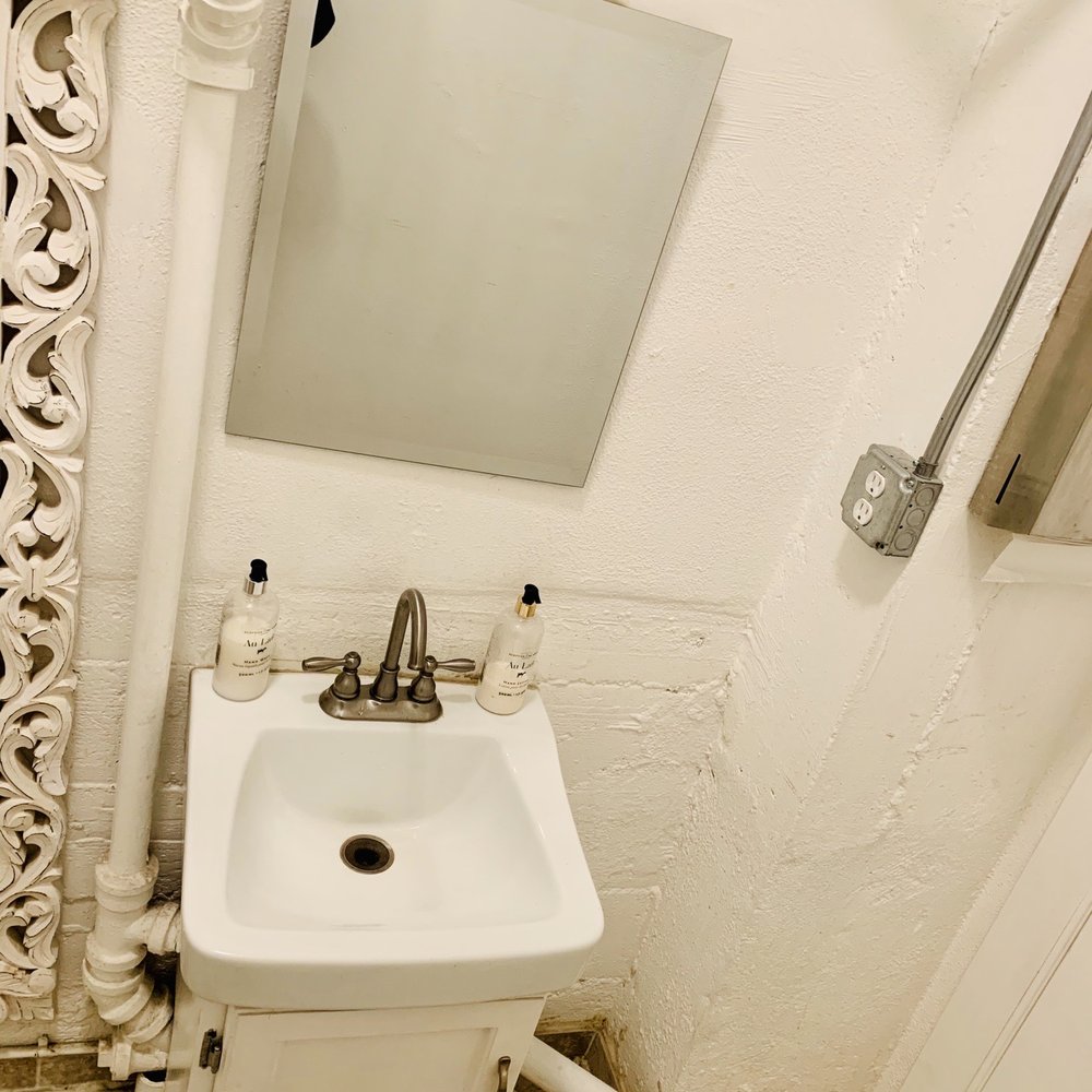 Skyline Loft - This sink is from the 1920's and is about 3 feet tall - Venues & Event Spaces Near Me - Los Angeles, California Skyline Loft - This sink is from the 1920's and is about 3 feet tall - Venues & Event Spaces Near Me - Los Angeles, California