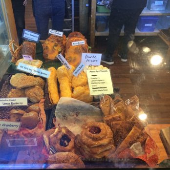 Bear's Paw Bakery - Bakeries Near Me - Jasper, Alberta