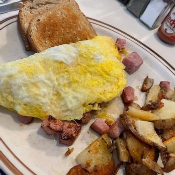 David's Diner - Ham and cheese omelet,  home fries. - Breakfast & Brunch Near Me - Springdale, Pennsylvania