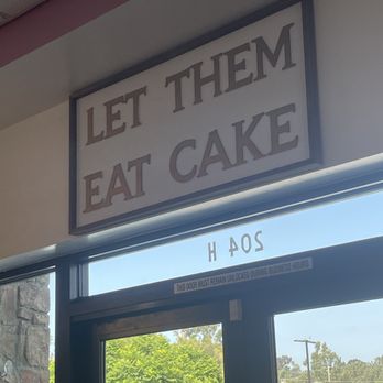 Versailles Cafe and Pastries - Inside - Patisserie/Cake Shop Near Me - Encinitas, California Versailles Cafe and Pastries - Inside - Patisserie/Cake Shop Near Me - Encinitas, California