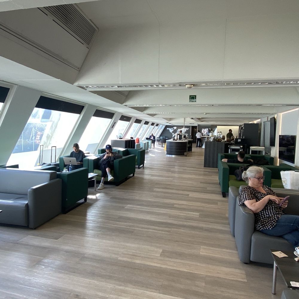 Sala Aretoa - Airport Lounges Near Me - Loiu, BI