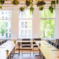 Your Space Amsterdam - The Greenhouse (boardroom setup)