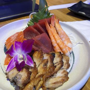 Sushi Damu - Sushi Bars Near Me - Tustin, California Sushi Damu - Sushi Bars Near Me - Tustin, California