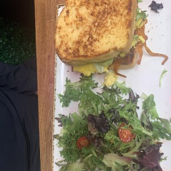 Madres Brunch - Sandwich de Breakfast - Breakfast & Brunch Near Me - Whittier, California Madres Brunch - Sandwich de Breakfast - Breakfast & Brunch Near Me - Whittier, California