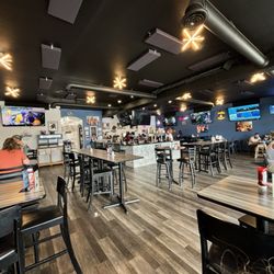 Labbie's Sports Bar & Grill - Inside