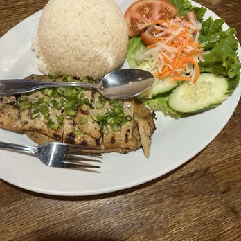 AZ Pho & Grill - Steamed Rice with Chicken Pad - Vietnamese Near Me - Chandler, Arizona