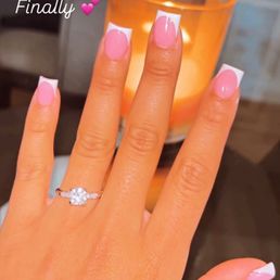 Short square French tip Short square French tip