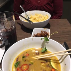 Noodles and Company - Wisconsin Mac & Cheese, Korean BBQ Meatballs and Thai Hot Pot