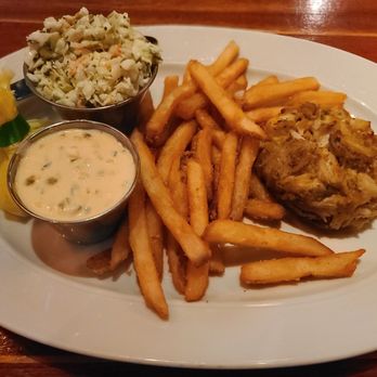 Clyde's at Mark Center - "Jumbo" Crab Cake - American Near Me - Alexandria, Virginia