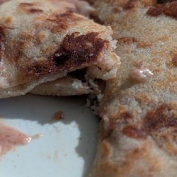 El Salvadoreño Restaurant - Frijoles y queso (bean & cheese) pupusa
