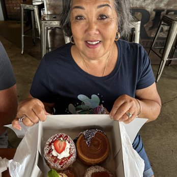 Friendly Donuts - Happiest to try these! - Donuts Near Me - Orange, California Friendly Donuts - Happiest to try these! - Donuts Near Me - Orange, California