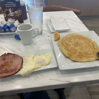 Keke's Breakfast Cafe - Ham and eggs with pancake - Breakfast & Brunch Near Me - Nashville, Tennessee Keke's Breakfast Cafe - Ham and eggs with pancake - Breakfast & Brunch Near Me - Nashville, Tennessee