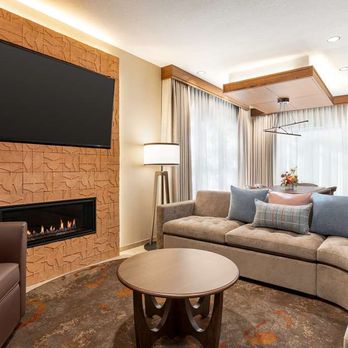 Hoodoo Moab, Curio Collection by Hilton - Guest room - Hotels Near Me - Moab, Utah Hoodoo Moab, Curio Collection by Hilton - Guest room - Hotels Near Me - Moab, Utah