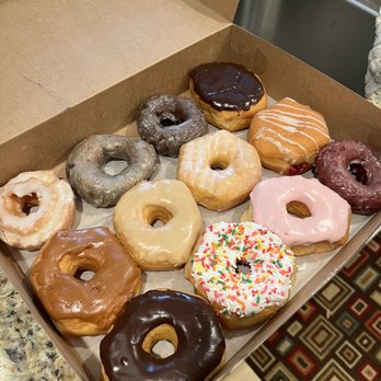 Island Donuts & Bagels - Dozen assorted - Donuts Near Me - St. Augustine, Florida Island Donuts & Bagels - Dozen assorted - Donuts Near Me - St. Augustine, Florida