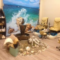 Razors Edge Hair Studio & Day Spa