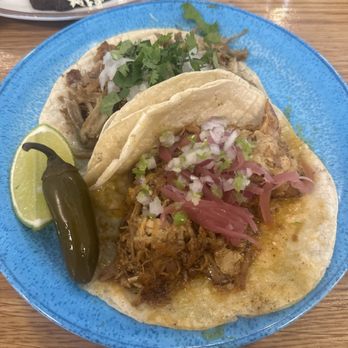 Polanquito - Taco de carnitas and taco de cochinita pibil taco - Tacos Near Me - Houston, Texas Polanquito - Taco de carnitas and taco de cochinita pibil taco - Tacos Near Me - Houston, Texas