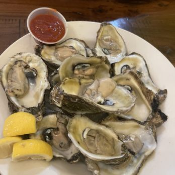 Doe’s Eat Place - Jackson - Awesome Oysters - Steakhouses Near Me - Jackson, Tennessee