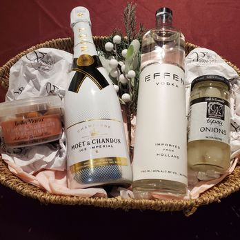 Venice Fine Wine and Spirits - Custom gift baskets made to order - All Year Round - For Any Occasion! - Beer, Wine & Spirits Near Me - Venice, Florida Venice Fine Wine and Spirits - Custom gift baskets made to order - All Year Round - For Any Occasion! - Beer, Wine & Spirits Near Me - Venice, Florida
